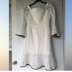 Chicwish off the shoulder dress!🖤